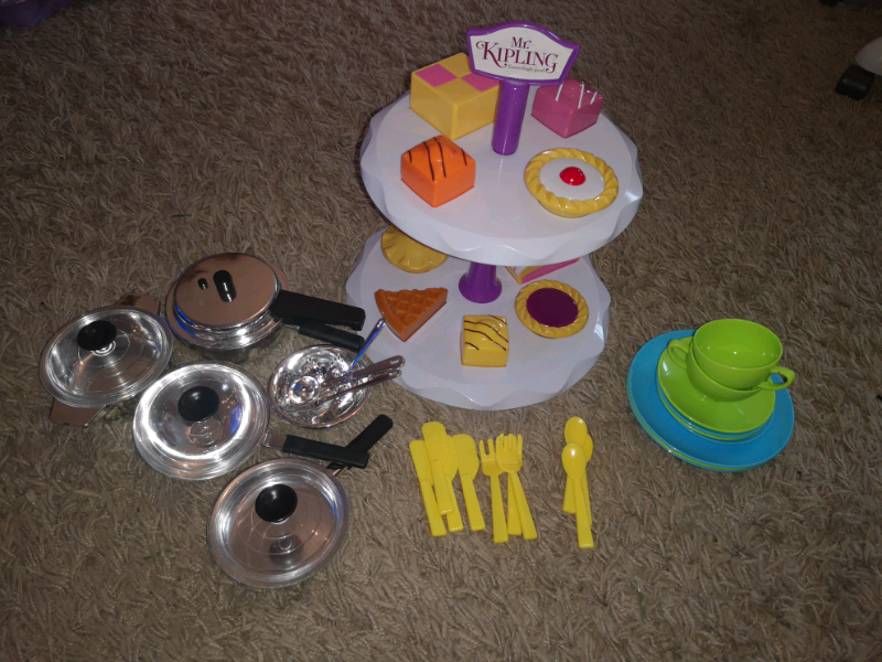 mr kipling cake stand toy